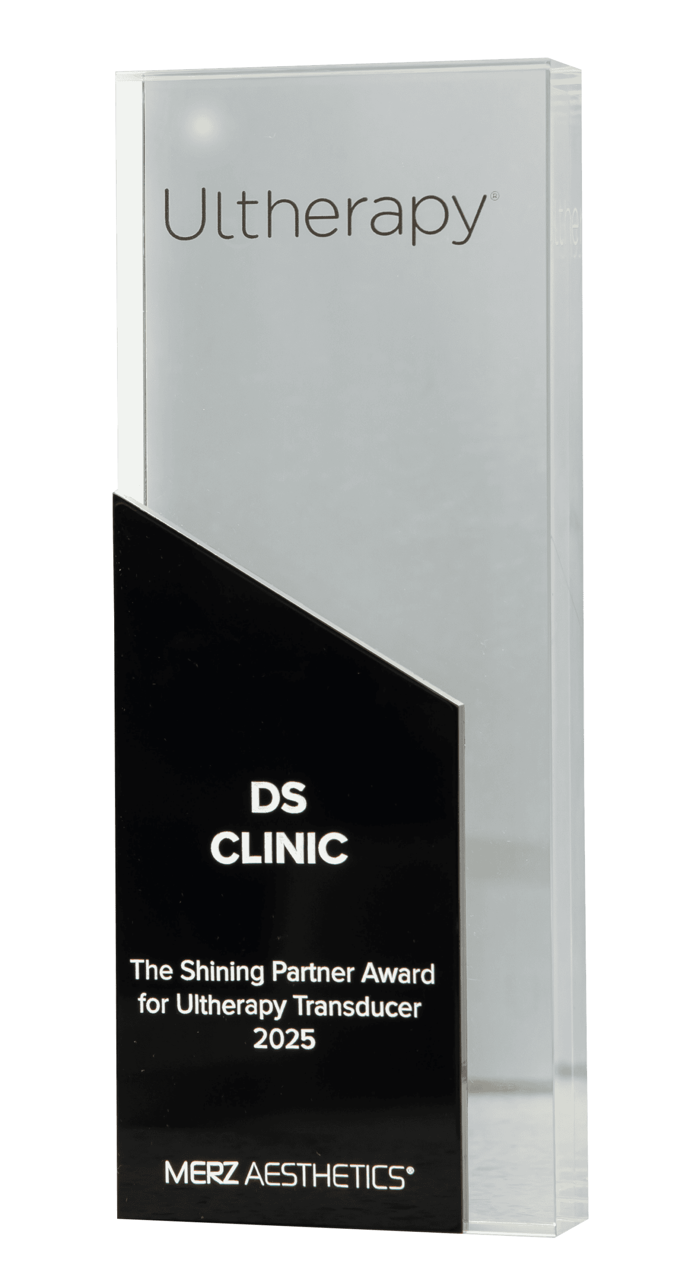 รางวัล DS Clinic Shining Partner Award 2025